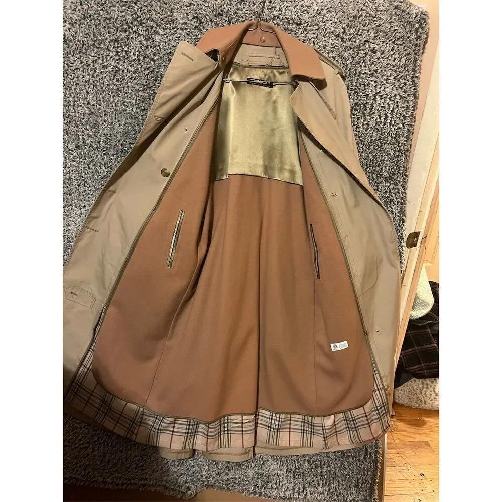 VTG Brooks Brothers women’s Beige Trench Coat Size M Double-Breasted Formal
